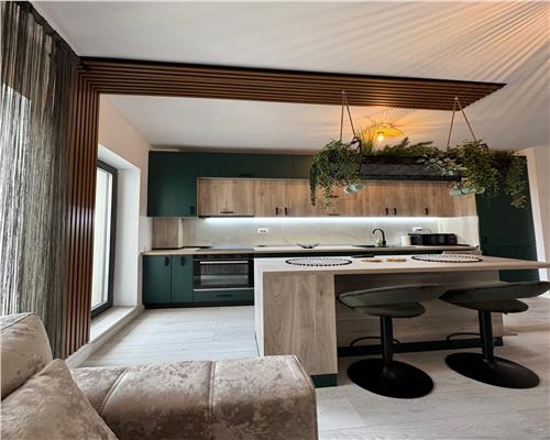 Garsoniera, centrala proprie, loc de parcare inclus, Ploie?ti, Vest