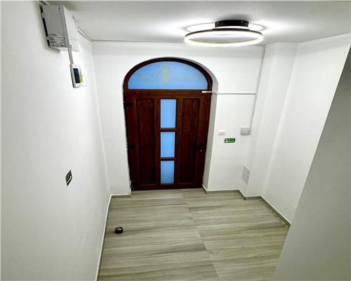 Inchiriere spatiu comercial,  zona Cantacuzino, Ploiesti
