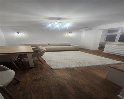Apartament 3 camere de lux, decoamndat, Republicii, Ploiesti