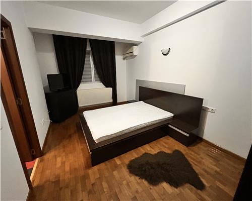 Apartament 3 camere, centrala proprie, Ploiesti, Republicii