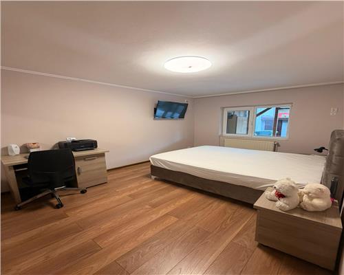 Casa 5 camere , renovata 2020 cu garaj , Ploiesti , central