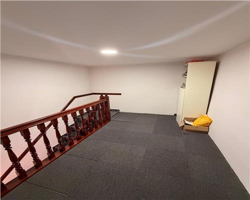 Casa 5 camere , renovata 2020 cu garaj , Ploiesti , central