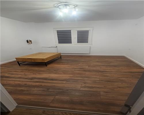 Inchiriere apartament 4, camere zona Vest, Ploiesti