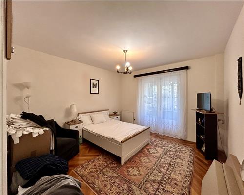 Vanzare Apartament 2 camere, renovat, centrala proprie, Sud, Ploiesti