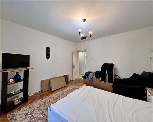 Vanzare Apartament 2 camere, renovat, centrala proprie, Sud, Ploiesti