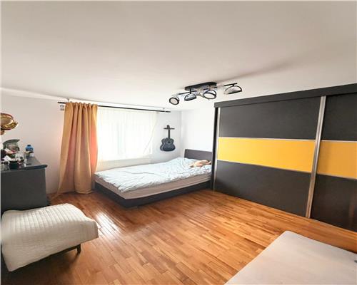 Casa 5 camere lux , cu garaj , beci ,  Ploiesti , ultracentral