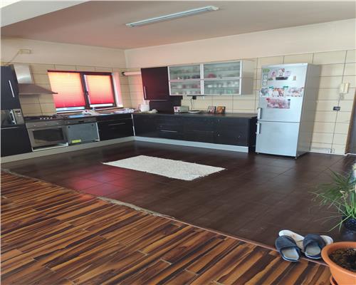 VIla spatioasa 250 mp Baicoi Ciresi