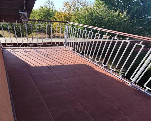 VIla spatioasa 250 mp Baicoi Ciresi