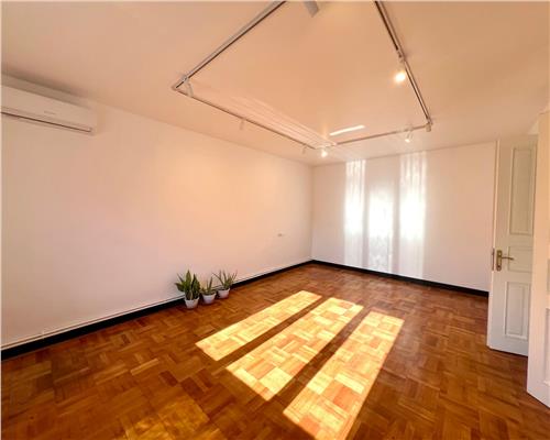 Spatiu birouri 100mp, central, renovat, Ploiesti