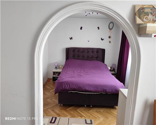 Ploiesti Mega Image 4 camere, 85 mp sc