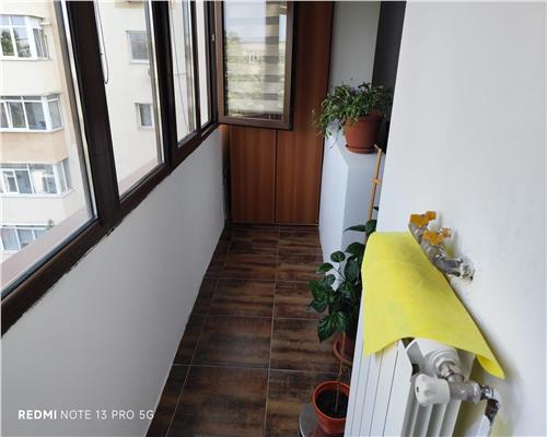 Ploiesti Mega Image 4 camere, 85 mp sc