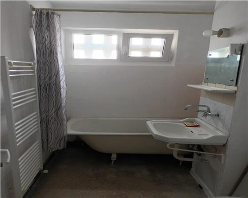 Podu Inalt 3 camere etaj 4