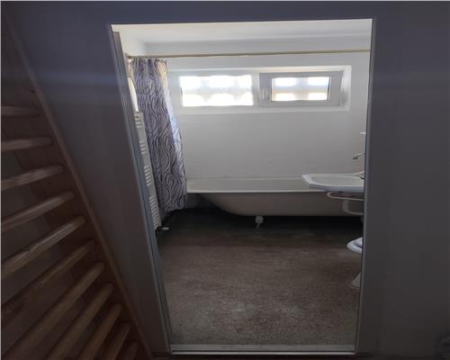 Podu Inalt 3 camere etaj 4