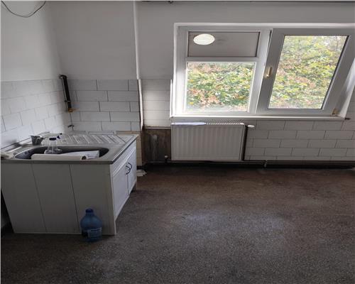 Podu Inalt 3 camere etaj 4