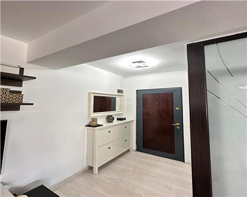 Apartament renovat complet 2 camere Plopeni