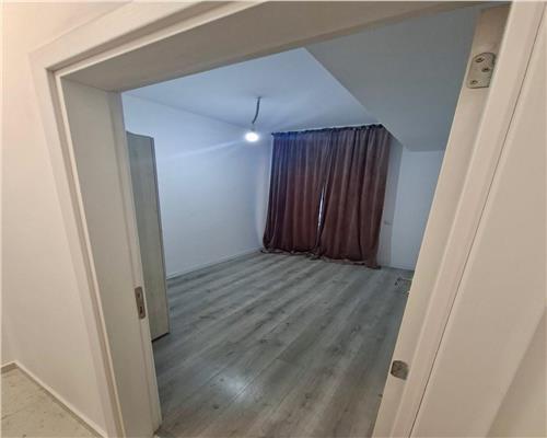 Apartament 3 camere, in Ploiesti, zona Gara de Nord, Valeni