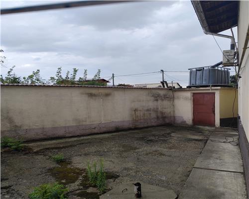 Spatiu Comercial 30 mp Malu Rosu zona Penny