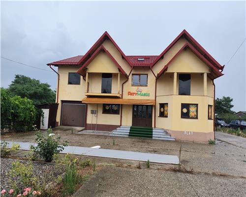 Spatiu comercial de inchiriat central Baicoi