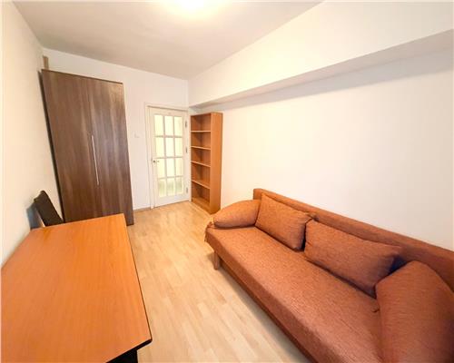 Apartament 3 camere, decomandat, Ploiesti, zona Gh. Doja.