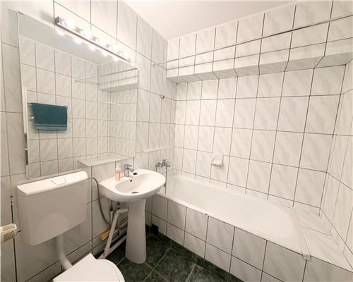 Apartament 3 camere, decomandat, Ploiesti, zona Gh. Doja.