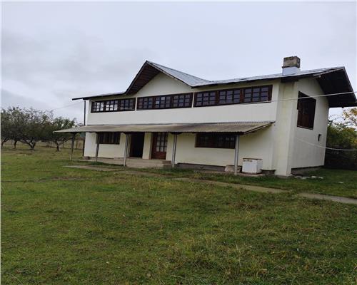 Vila Teisani sat Stubeiu 11250 mp