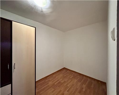 Vanzare apartament 2 camere, semidecomandat,  Lamaita, Ploiesti