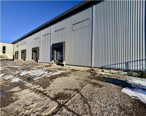 Hale industriale renovate, 500 mp, acces TIR si rampa, zona Nord Ploiesti