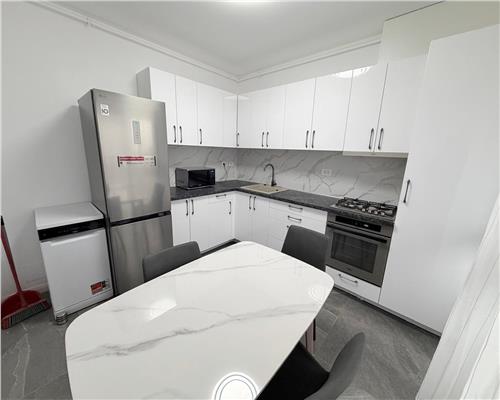 Apartament 3 camere, prima inchiriere, parcare proprie, Albert, Ploies