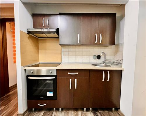 Apartament 2 camere, bloc 1983,  Ploiesti, zona Republicii