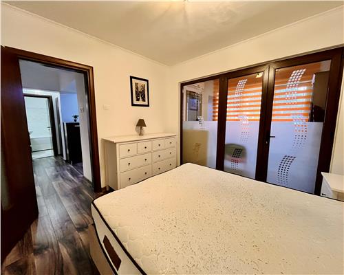 Apartament 2 camere, bloc 1983,  Ploiesti, zona Republicii