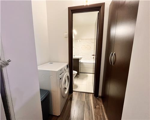Apartament 2 camere, bloc 1983,  Ploiesti, zona Republicii