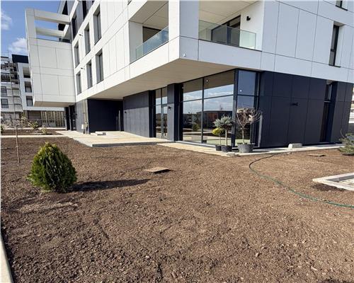 Spatiu comercial parter de bloc, Ploiesti, Albert.