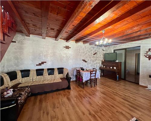 Vanzare Casa Individuala 4 camere,  P+M , Sat Tarinceni  , Prahova