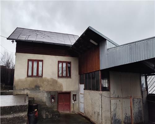Casa Central Baicoi, 145 mp