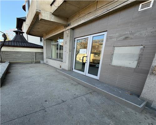 Spatiu comercial, parter de bloc, stradal, Ploiesti, Democratiei