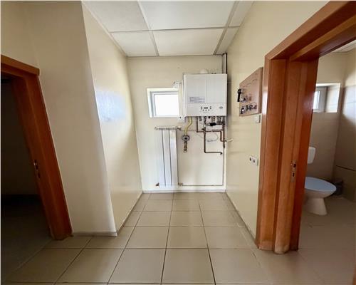 Spatiu comercial, parter de bloc, stradal, Ploiesti, Democratiei