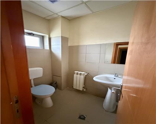 Spatiu comercial, parter de bloc, stradal, Ploiesti, Democratiei