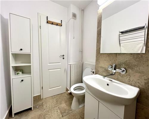 Inchiriere 2 camere, renovat, zona Cantacuzino ,  Ploiesti