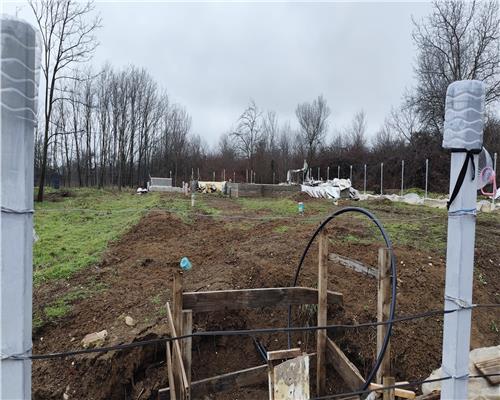Vanzare 590 mp Teren+ Fundatie Casa Baicoi