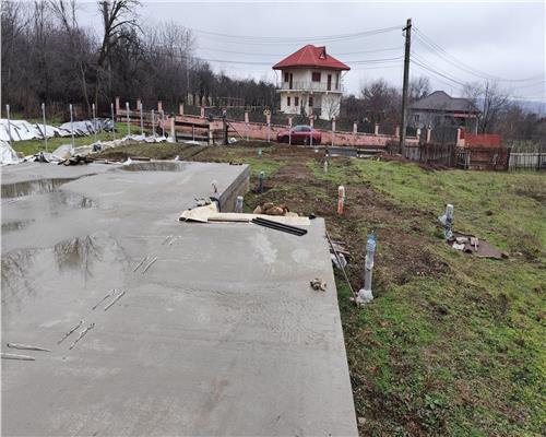 Vanzare 590 mp Teren+ Fundatie Casa Baicoi