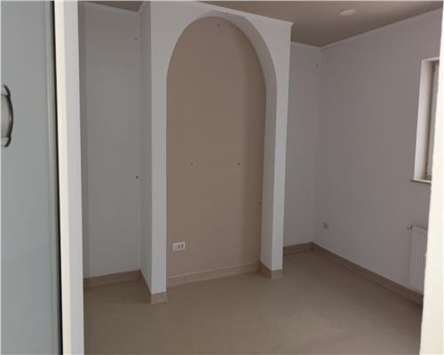 Baicoi  Spatiu Comercial 250 mp