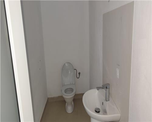 Baicoi  Spatiu Comercial 250 mp