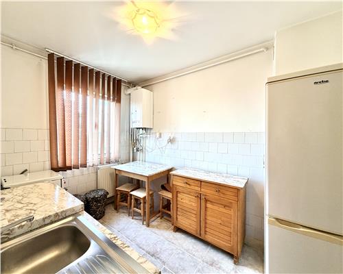 Apartament 2 camere, centrala termica, zona Nord, Ploiesti