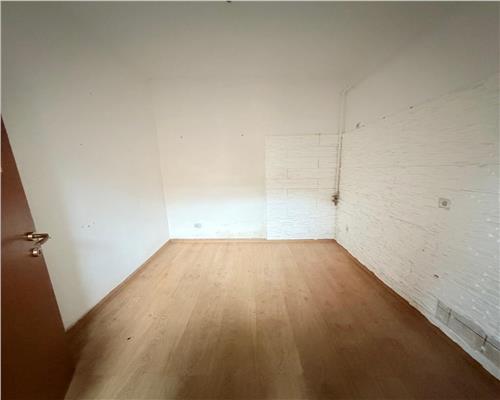 Casa 4 camere, 2 bai, 2 intarari, Ploiesti, zona Gh. Doja.