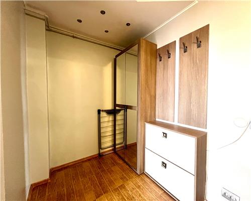 Garsoniera proaspat renovata, 40 mp, zona Sala Sporturilor, Ploiesti