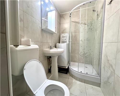 Garsoniera proaspat renovata, 40 mp, zona Sala Sporturilor, Ploiesti