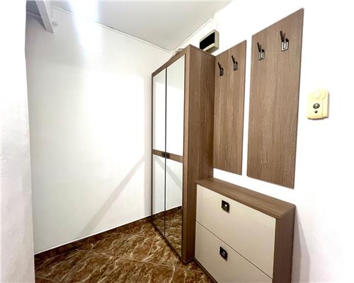 Apartament 2 camere, renovat complet, zona Sala Sporturilor, Ploiesti