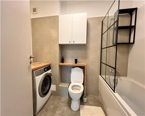 Inchiriere garsoniera de lux, parcare privata, zona Cartier Albert