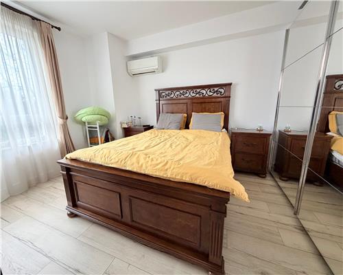 Apartament 2 camere, tip duplex, curte proprie, Ploiesti, zona central