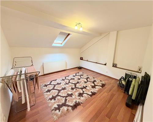 Casa 5 camere, in Ploiesti, zona Bd. Castanilor/ Gara de Sud.